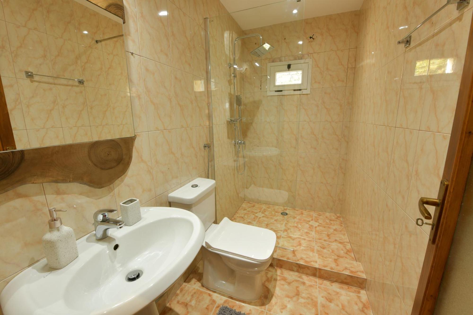 White Pearl Vila